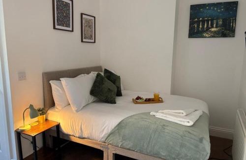 Peterborough Apartment | Peterborough Modern Studio 3