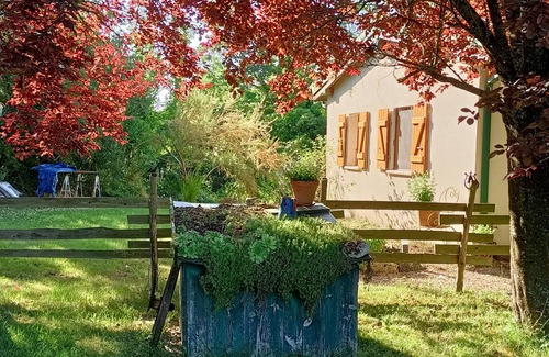 Puylausic House | Petit Coin de Paradis Pour 2 Personnes. Meublé 3 Étoiles. Chiens Acceptés