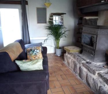 Commana House | Petite maison dans les Monts d'Arrée TY COZ