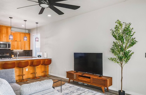 Canyon House | Pets Welcome: Newly Built Abode in Canyon!