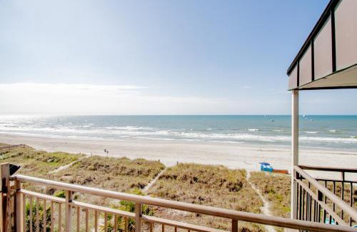 Crescent Beach Apartment | PH Paradise l Huge Balcony, Resort Pools & TikiBar