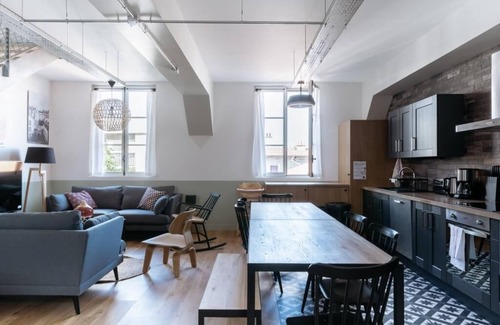 Quartier de la Roquette Apartment | PHILIPPE AUGUSTE LOFT 4 - Loft for 12 - 5 rooms - BASTILLE - PÈRE LACHAISE