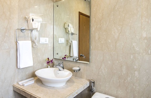 Mundhwa Hotel | Phoenix Hotel