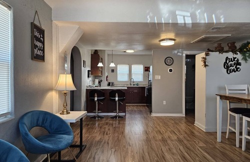 Garfield House | Phoenix Triplex all to your Self