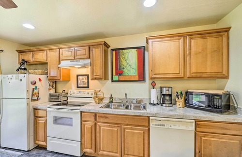 Story Apartment | Phoenix Vacation Rental: 2 Mi to Downtown