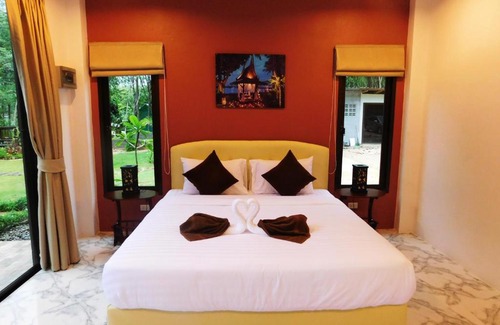 Sa Khu Resort | Phuket Sirinapha Resort