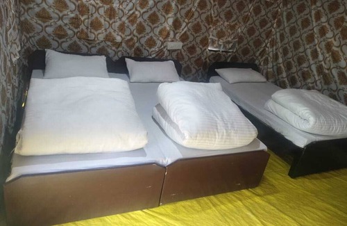 Sitapur Hotel | Phulwari Resort