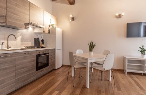 Carpi Apartment | [Piazza Martiri]-In pieno centro sotto al Castello