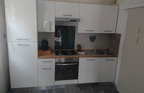 Puivert Apartment | "PICCOLOVE" GÎTE Romantic Cottage with Sauna And Private Spa