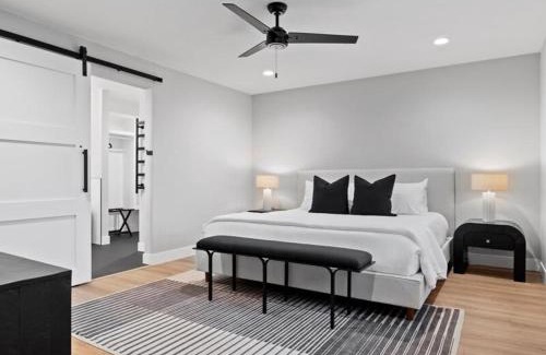 Avant House | Pickle & Putt Retreat Pool Pickleball Putt Grn