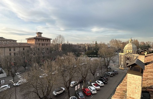 Mirandola Condo | Pico's Room