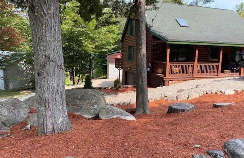 Alton Bay House | Picturesque Log Cabin in Alton, NH