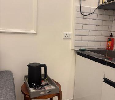 Dwarka Apartment | Pied-à-Terre 1BHK