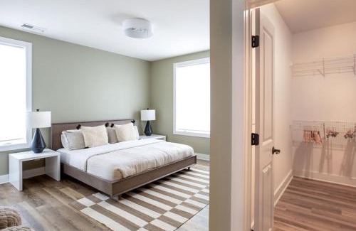 Batesville Apartment | Piedmont Place Suite 401 Modern Apartment in Crozet Near King Family Vineyards