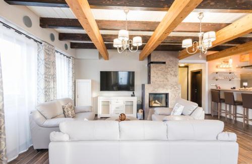 Stara Lesna Ski Chalet | Pillow House Tatras