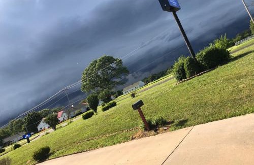 Pinckneyville Hotel | Pinckneyville Inn and Suites