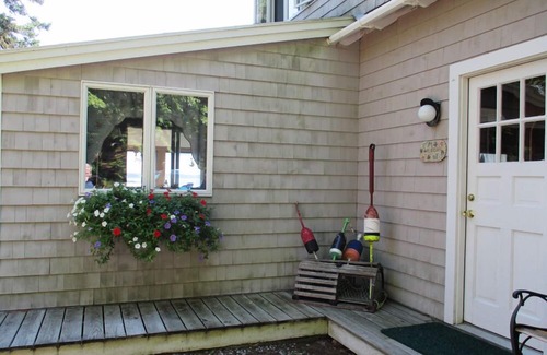 Southport House | PINE CLIFF DWELLER | 2 Bed, 2 Bath