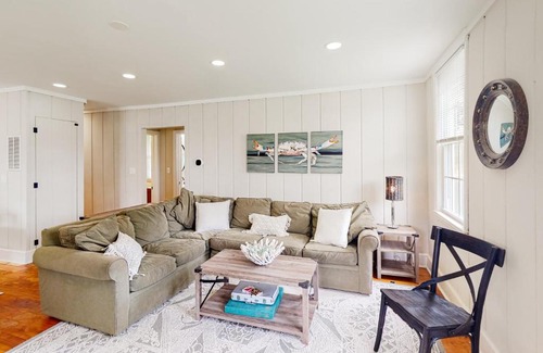 Edgewater House | Pine Whiff Beach House