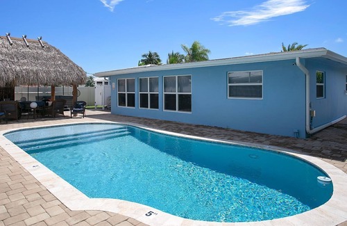 Santa Barbara Estates House | Pineapple NEW LISTING! BEACH HOUSE HEATED POOL & HOT TUB, WALK TO BEACH!!