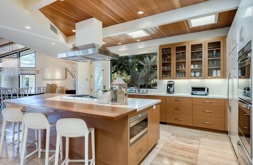Palm Desert House | Pineapple Palms Oasis Mid-Century Pool Home in South Palm Desert near El Paseo