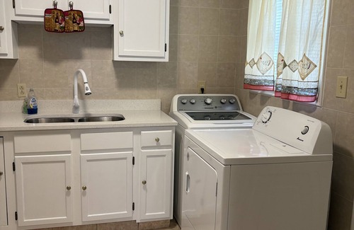 Biloxi House | Pinecone Biloxi Beachside Rentals-1