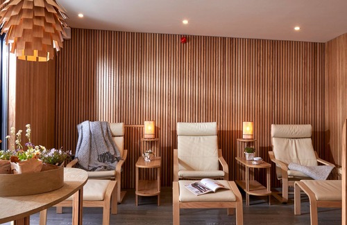 Llansantffraid-ym-Mechain Cabin | PINELANDS, family friendly in Llansantffraidd-Ym-Mechain