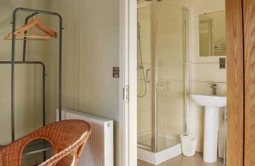 St Margaret's at Cliffe House | Pines Cottage - Uk42110