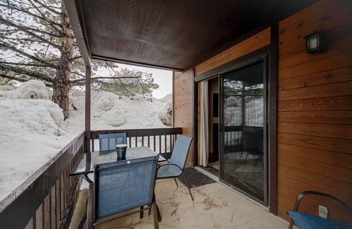Park City Apartment | Pinetree Retreat - Hot Tub, Heated Pool & Sauna - 6 Min Walk to Dining & Lift