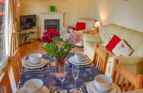 Brundall House | Pinewood