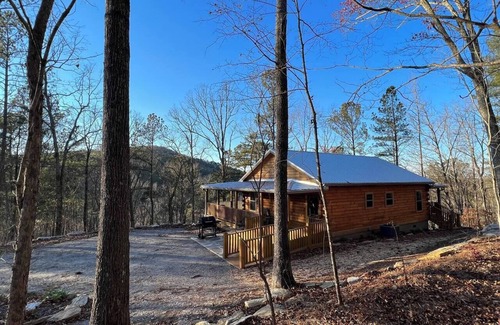Talladega House | Pinhoti Ridge Retreat Cabin 3 Treetop