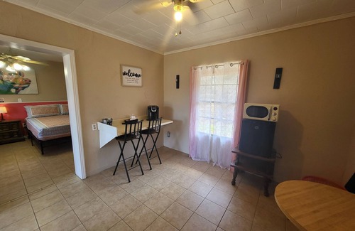 Buchanan Dam Cabin | PINKIE PIE SUITE AT THE HCLnWELCOMES ALL
