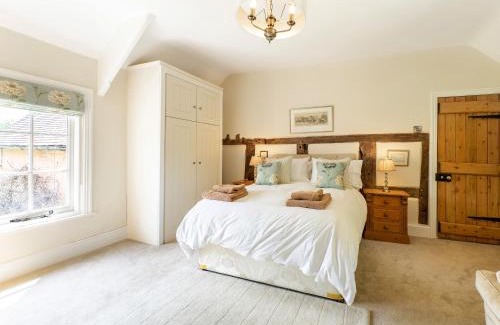 Uckinghall House | Pinley Hill House