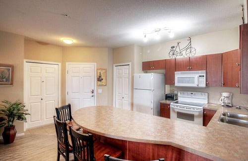 Quail Ridge Condo | Pinnacle Pointe Resort # 1202- 3Bedroom-2Bath - 90 Day Min -