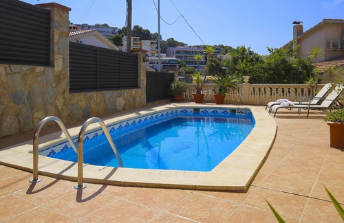 Cap de Salou Ski Chalet | PINS - Terraced House with Private Pool