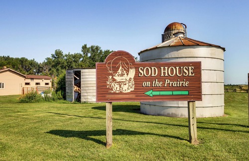 Sanborn House | Pioneer-Era Retreat in Sanborn w/Museum Access