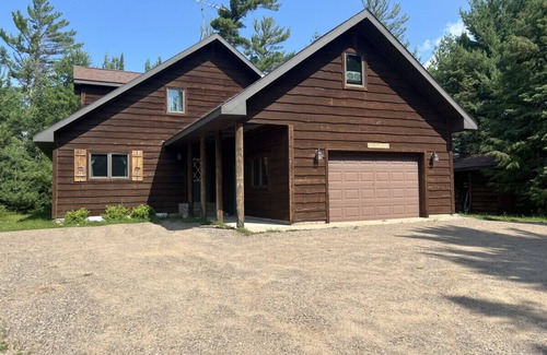 Forest County House | Piper's Point on Lake Julia