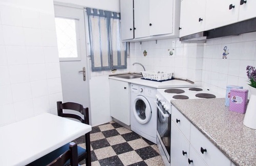 Keratsinion Apartment | Piraeus 1 Bd Cosy Apt with Balcony