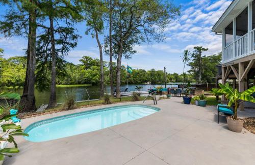 Conway House | Pirate's Cove Bungalow