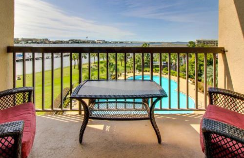 Fort Walton Beach Hotel | Pirates Bay A409