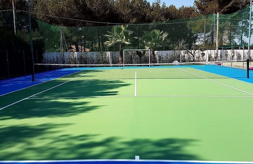 Galatina Villa | Piscina a sfioro riscaldata, tennis, area benessere, wifi nel cuore del Salento!