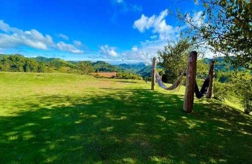 Goncalves House | Piscina e paz nas montanhas de Gonçalves
