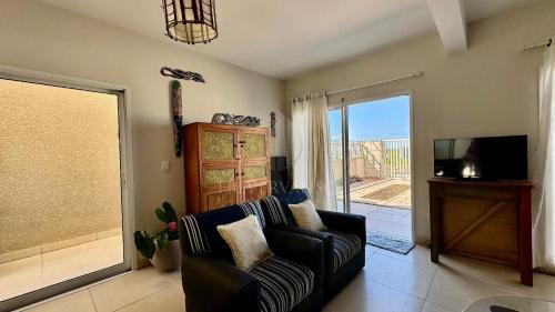 Guaratuba House | Piscina e Wi-Fi -Frente para o Mar triplex