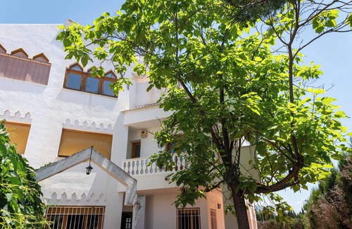 Peligros House | Piscina, gym,2 barbacoas, vistas a Sierra Nevada desde terraza en ático de 60m2