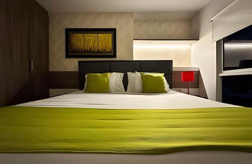 Cali Apartment | Piscina, jacuzzi en la flora Cali