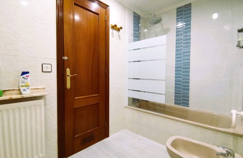 Langreo Apartment | Piso Amplio y Luminoso La Pomar
