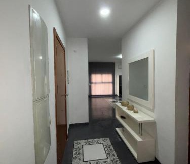 Zaidin Apartment | Piso bendecido