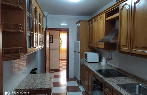 El Pedroso House | Piso Bien Situado, Aparcamiento en la Misma Puerta