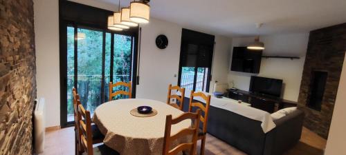 Avia Apartment | Piso rural Sol Berguedà