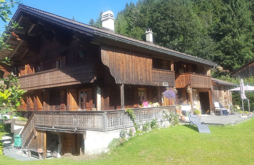 Vers L'Eglise Ski Chalet | Pittoresque Chalet A LA Montagne Proche du Glacier à Proximité