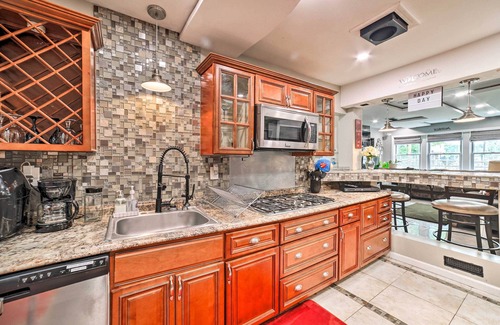 Lincoln-Lemington-Belmar Cottage | Pittsburgh Home w/Pool, Fire Pit + Game Room